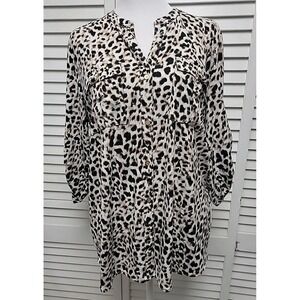 Calvin Klein Roll Tab Sleeve V-neck Button Up Leopard Animal Print Shirt SZ M